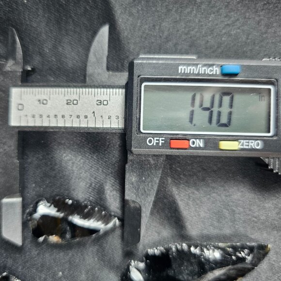 Black Obsidian Arrowhead - Picture 3 of 4